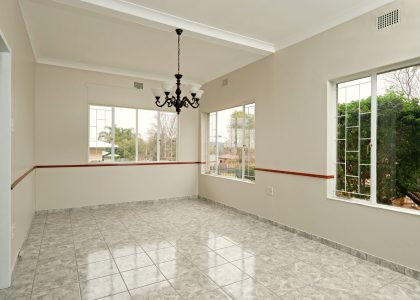 Carrelage qui se soulève : causes et solutions