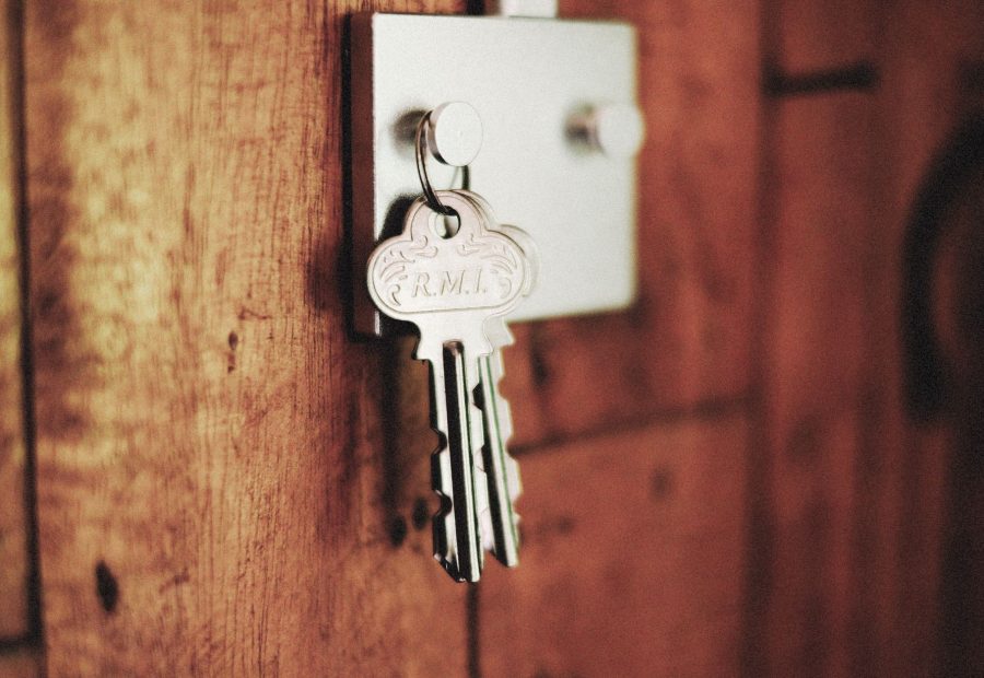 Porte d’entrée 5 points bloquée : comment l’ouvrir sans casser ?