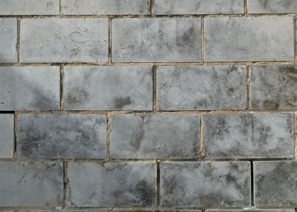 Pourquoi tes joints de carrelage jaunissent-ils ?