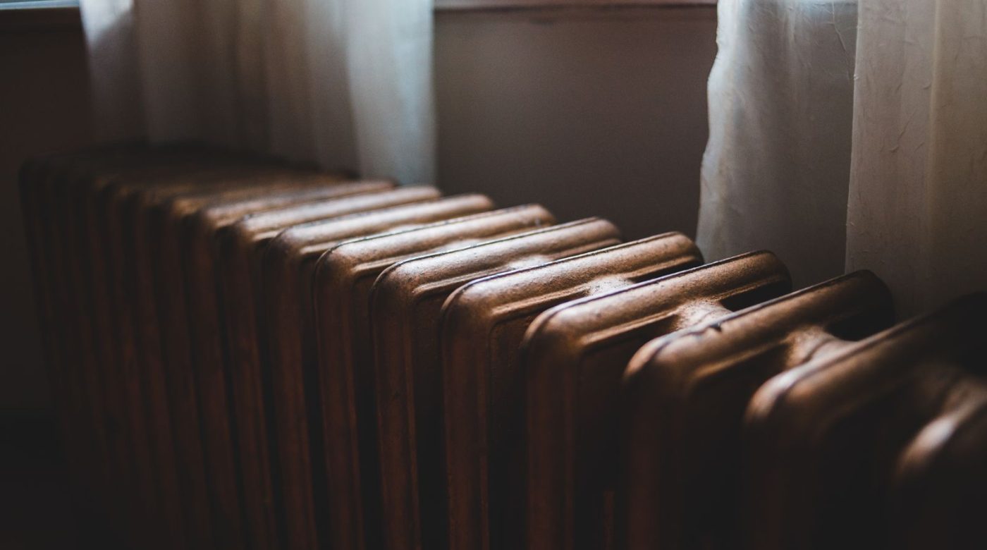 Radiateur percé : que faire tout de suite et ensuite ?
